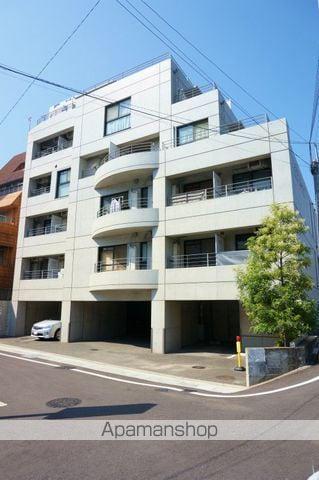 コン・パティオ