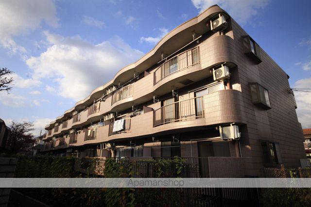 クラウンハウス