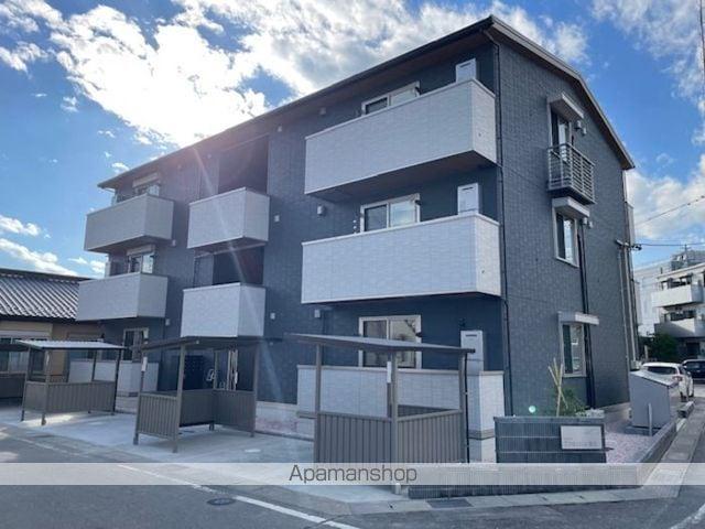 トリシア東口[3階]