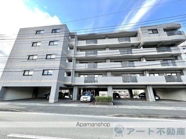 ウィステリアハイツ