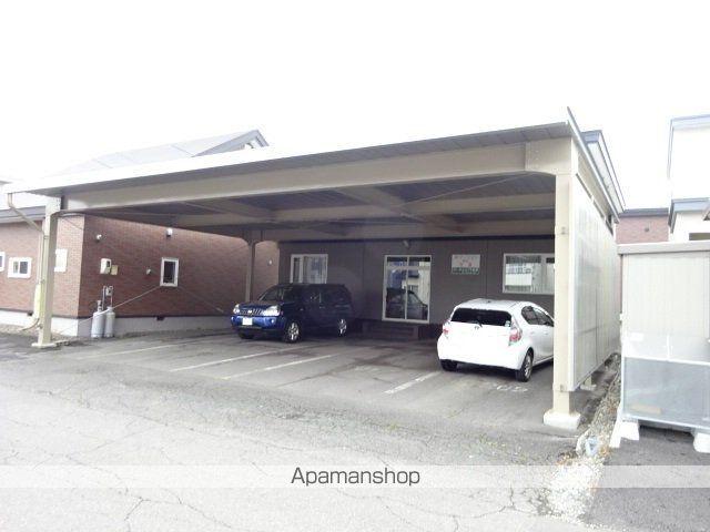 ニューラポート