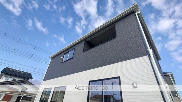 山梨県南アルプス市在家塚の戸建賃貸