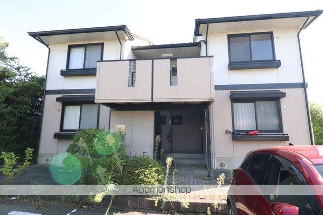 ロイヤルガーデン吉倉A