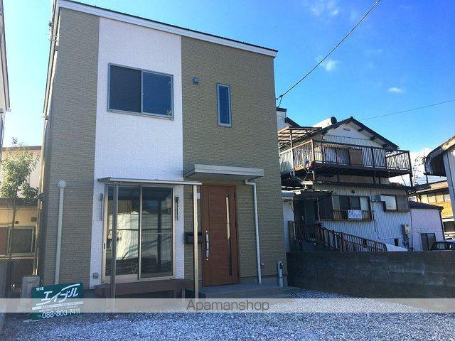 高知県高知市神田の戸建賃貸