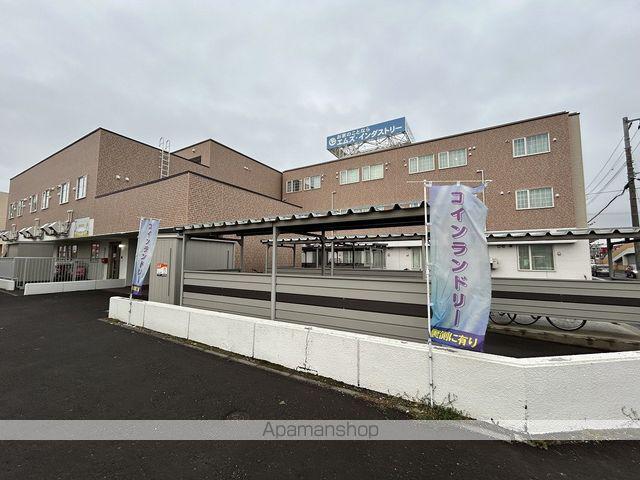 メニーズコート科学大学前