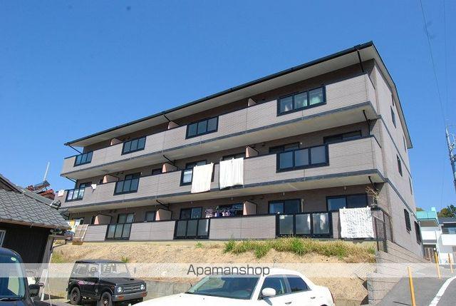 愛知県知多郡武豊町字楠4丁目の建物