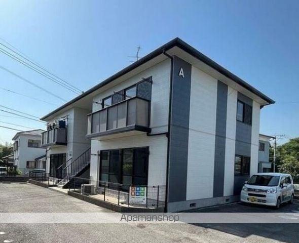 スリーゼハイツ葛木 A棟