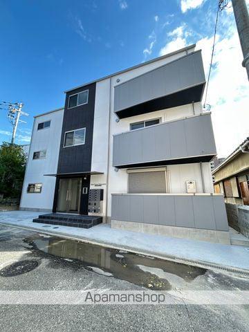 オガールコートナカモズ