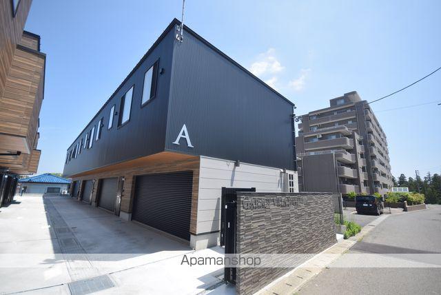 GARAGE VILLA SHIVERS A