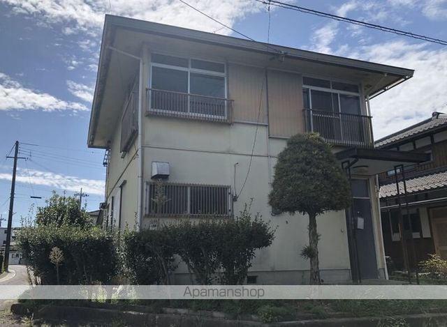 滋賀県東近江市札の辻2丁目の戸建賃貸