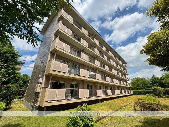 大津ヶ丘団地 2号棟