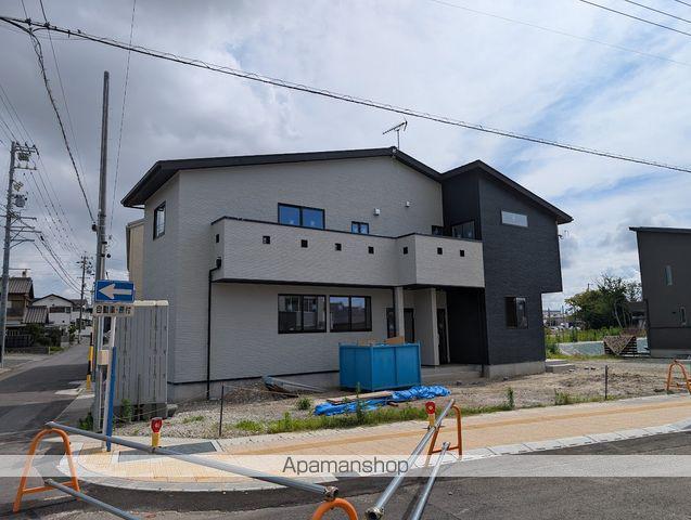 碧南市中町店舗併用長屋