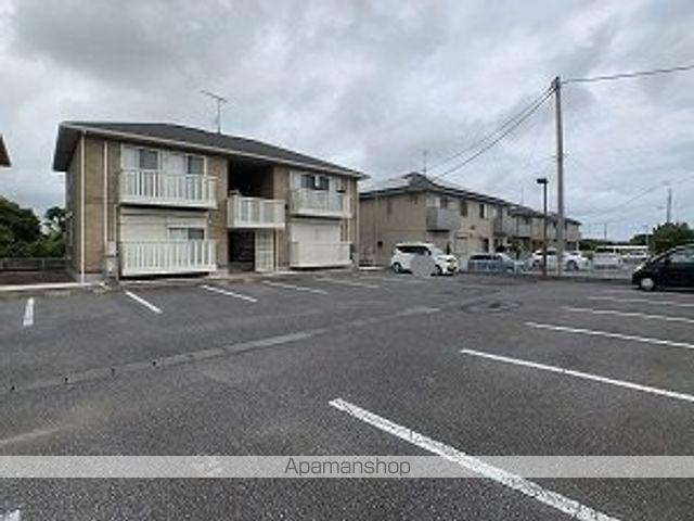 ロイヤルスクエア B