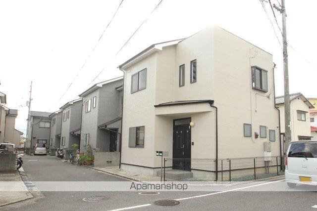 愛媛県松山市朝生田町5丁目の戸建賃貸