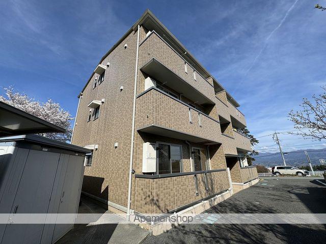 ロイヤルコート大瀬木 II