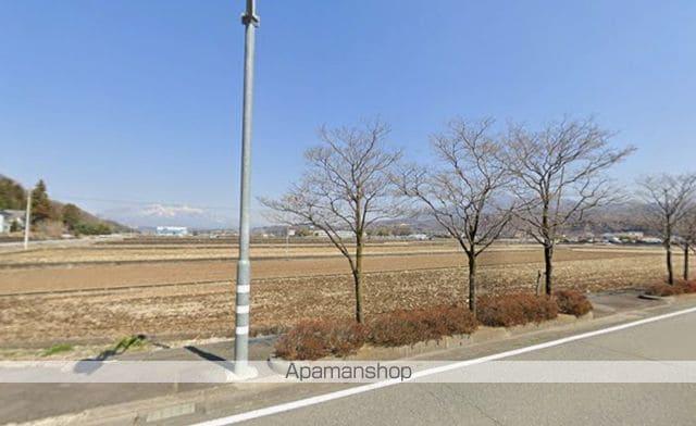 ウィステリア[2階]