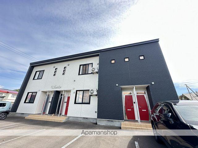 北海道亀田郡七飯町の建物