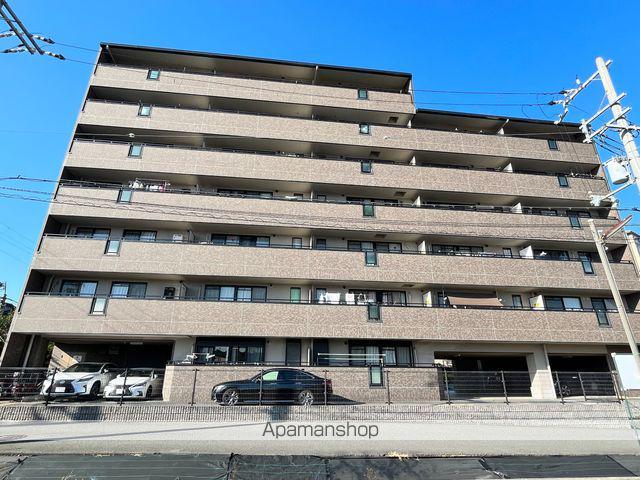 フレア・ブローリー