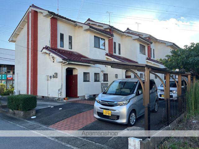 タウンハウス名坂