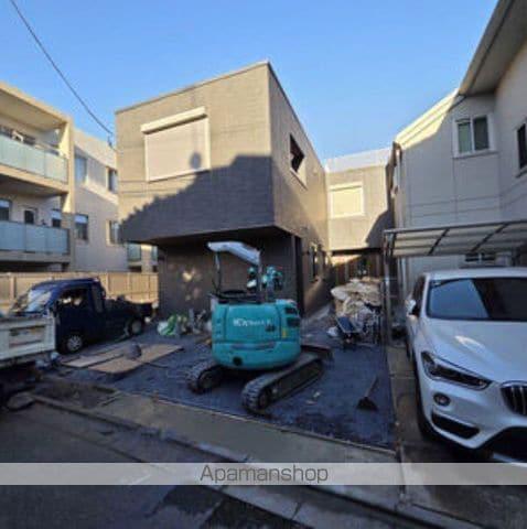 東京地下鉄丸ノ内線 南阿佐ケ谷駅 徒歩8分  築1年(2LDK/2階)