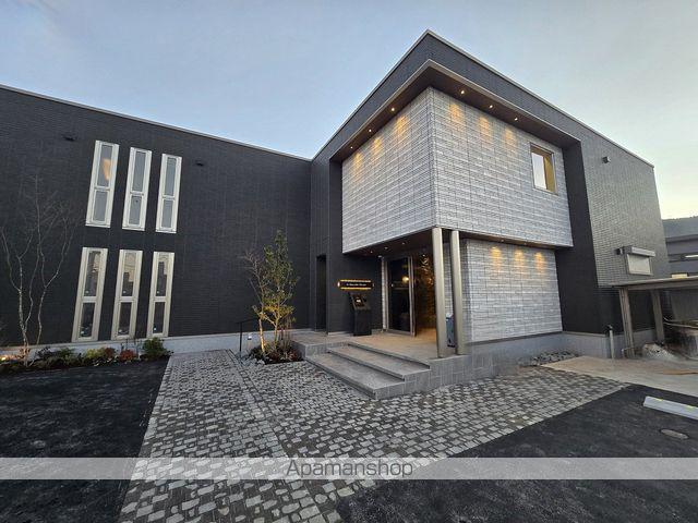 Mスクエア コート