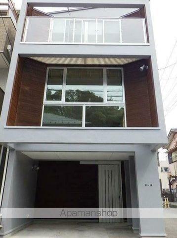 神奈川県横浜市中区小港町1丁目の戸建賃貸