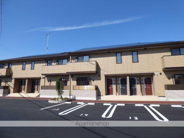 ヴィラージュ A棟