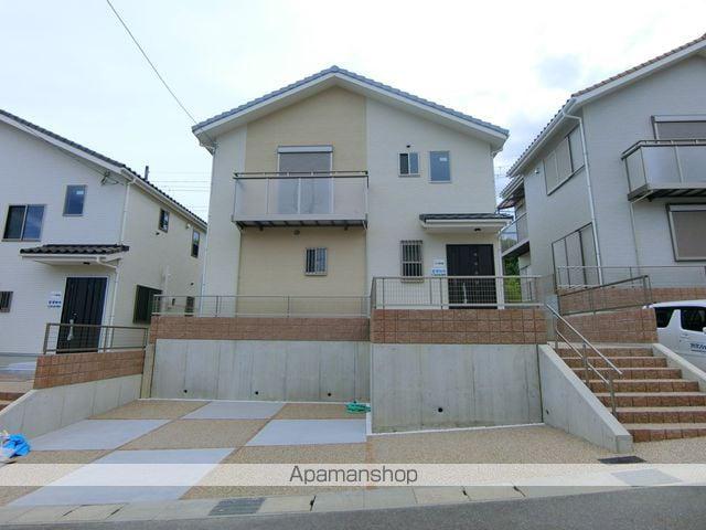 京都府京田辺市 2階建 築1年