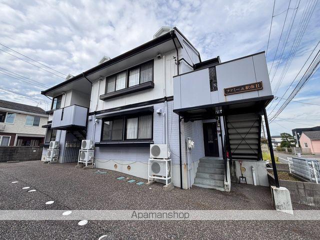ファミーユ駅南 B棟