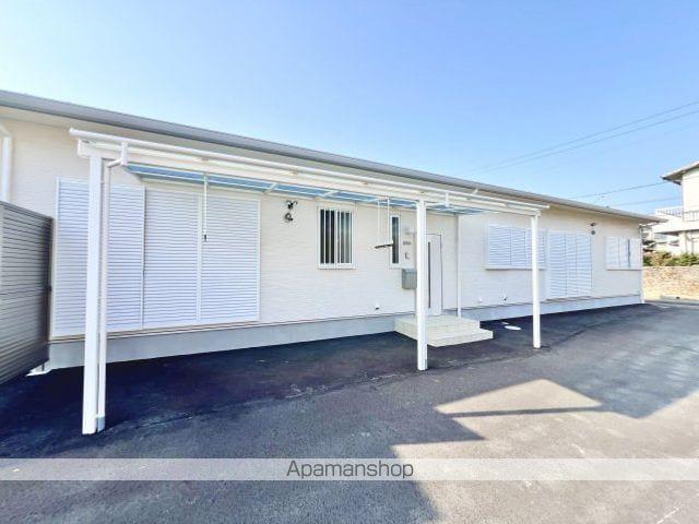 予讃線 丸亀駅 徒歩17分  築1年(2LDK)