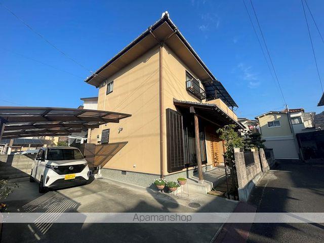 愛媛県松山市正円寺3丁目の戸建賃貸