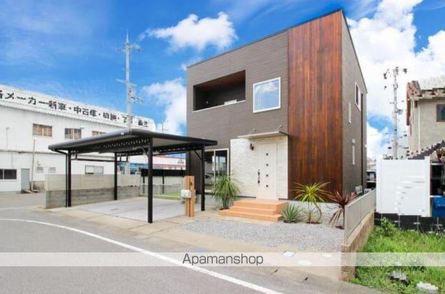 滋賀県愛知郡愛荘町 2階建 築10年