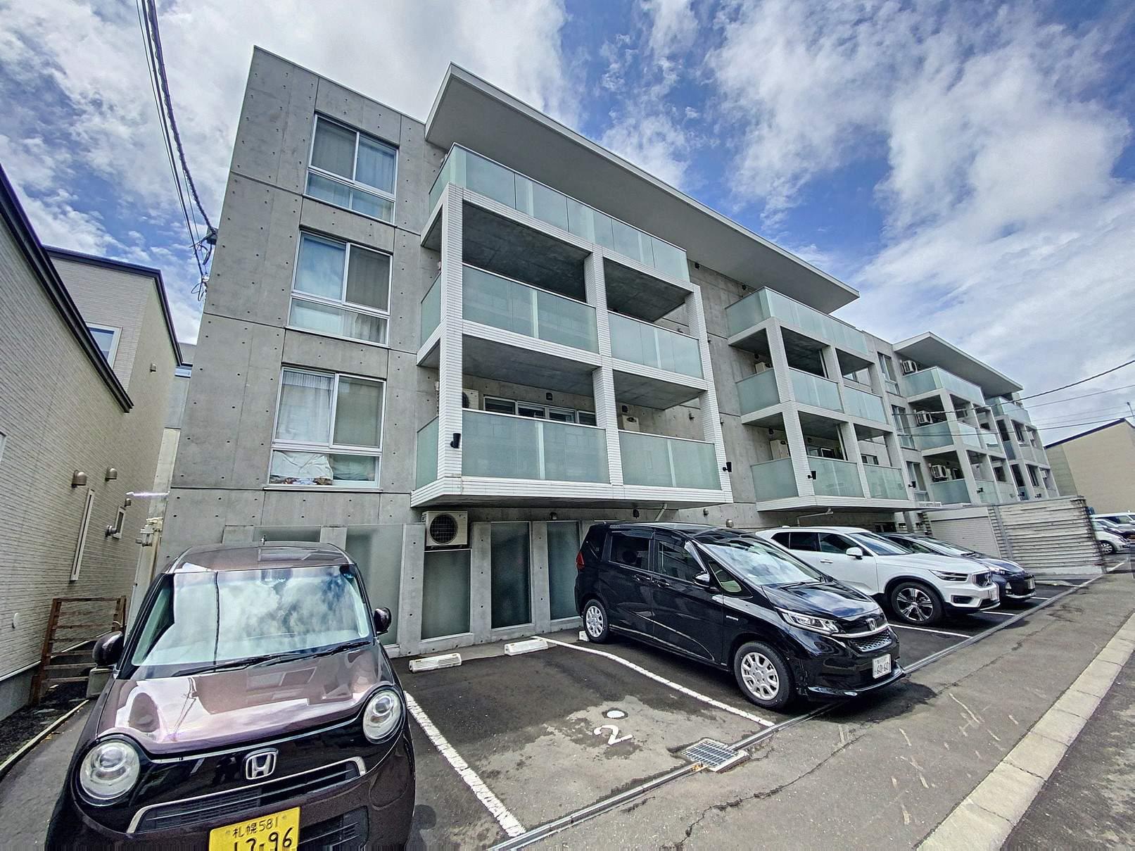 BERLINETTA イースト