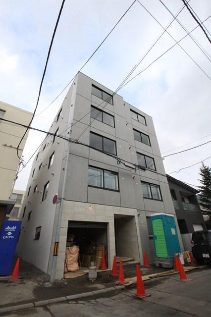 RESTS ON 旭山公園通