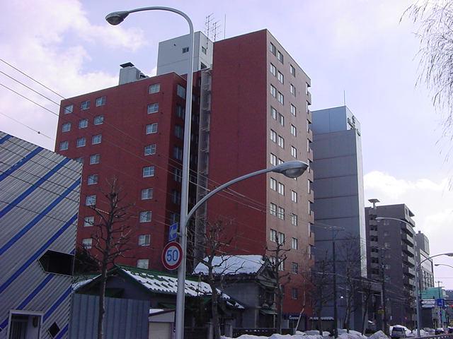 エシール南5条(1K/8階)