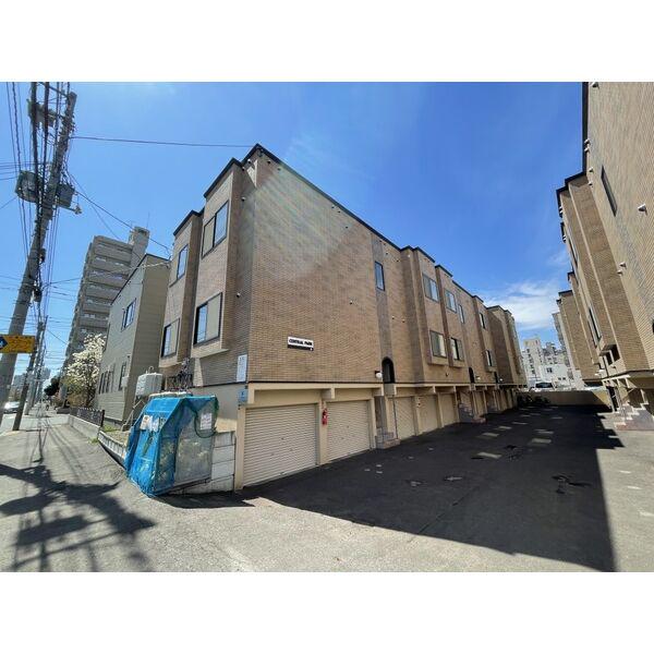 セントラルパークA棟(1DK/1階)