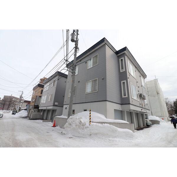 プライムハウス美園A・B