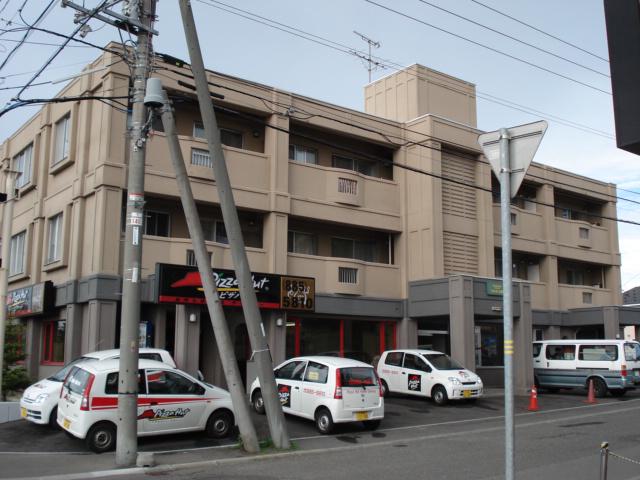 ブルーヴァール平岡(2LDK/2階)