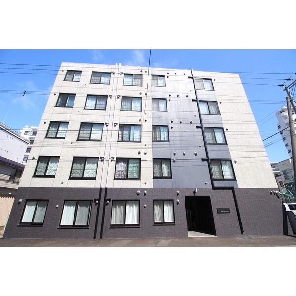 PRECIOUS NAKANOSHIMA