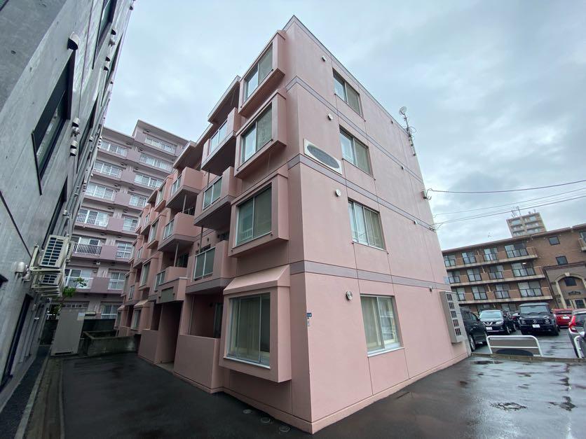 シャルマン・コリーヌ