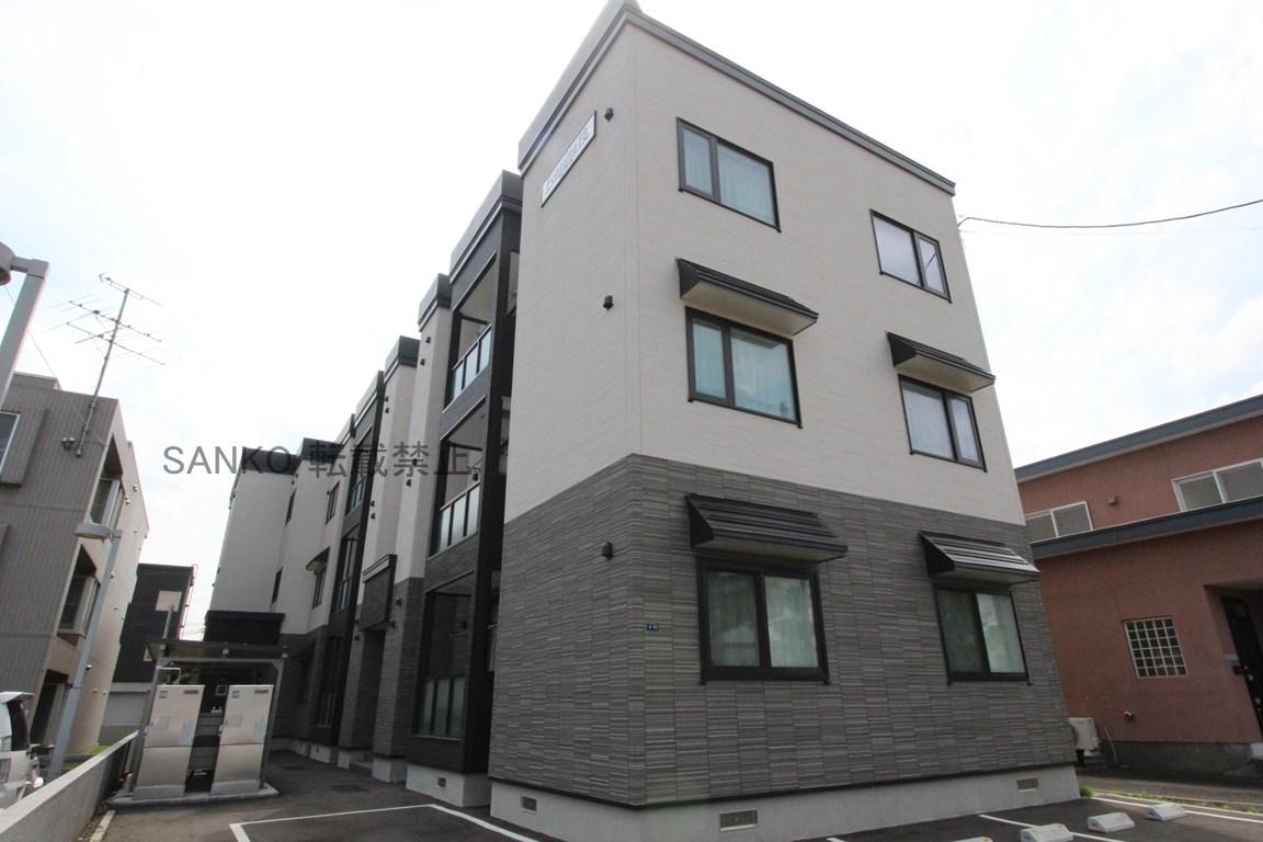 フォンテーヌF8