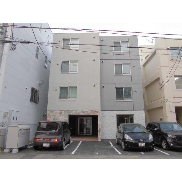 レブニーズ ザ・レジデンス二十四軒 ファースト