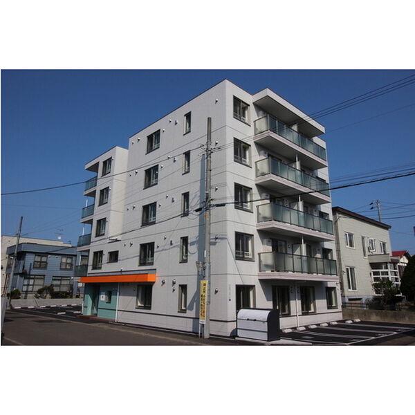 イー・ウォール ヒロ