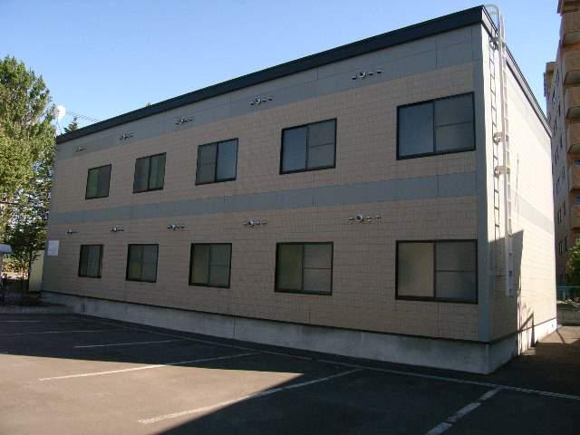 レオパレス福住B