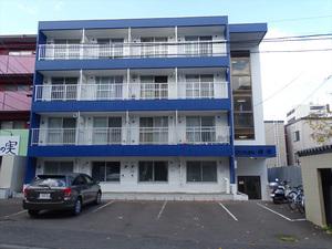 クリスタル村川