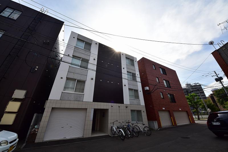 ブランノワールリヴィエール(1LDK/2階)