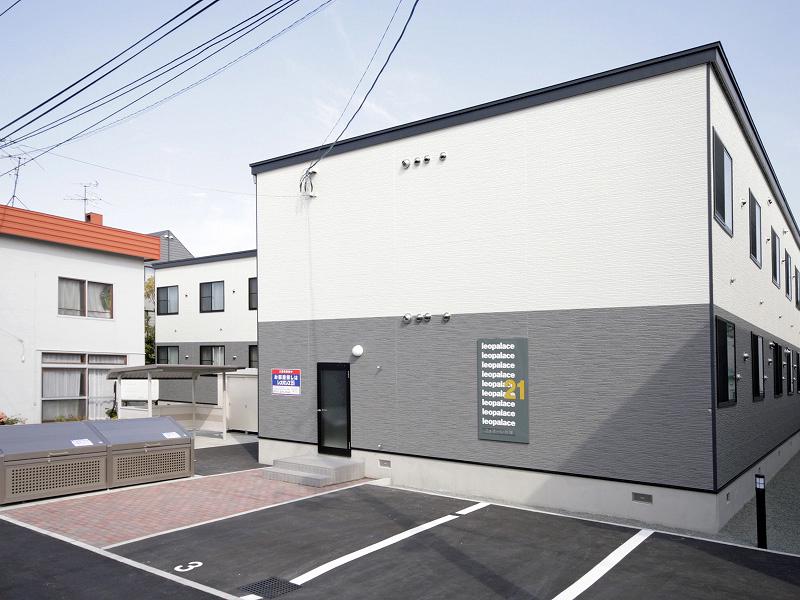 レオパレスフィオーレ月寒(1K/2階)