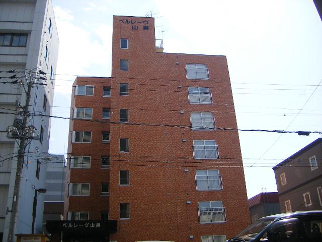 ベルレーヴ山鼻(2LDK/2階)