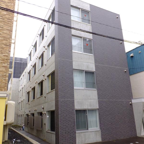 ティアラ学園前