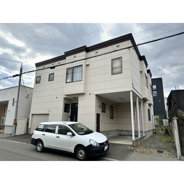 北海道札幌市中央区宮の森三条2丁目の戸建賃貸